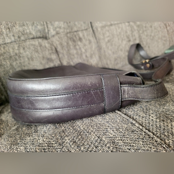 Daks London Vintage Leather Unisex Crossbody - Picture 14 of 15